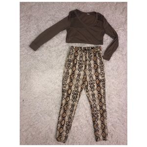 SHEIN Snakeskin Leggings